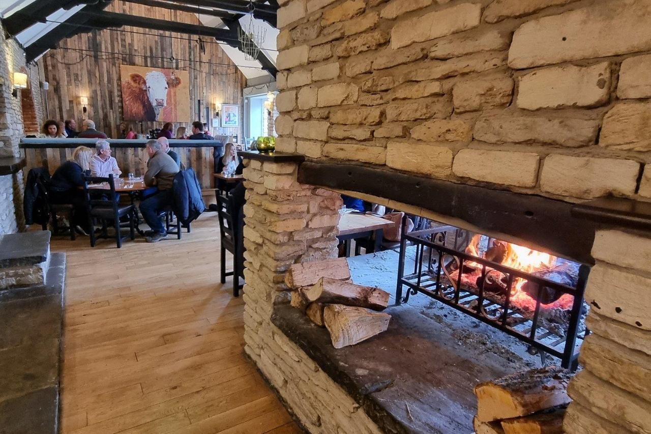 Priory Inn Tetbury Exteriér fotografie